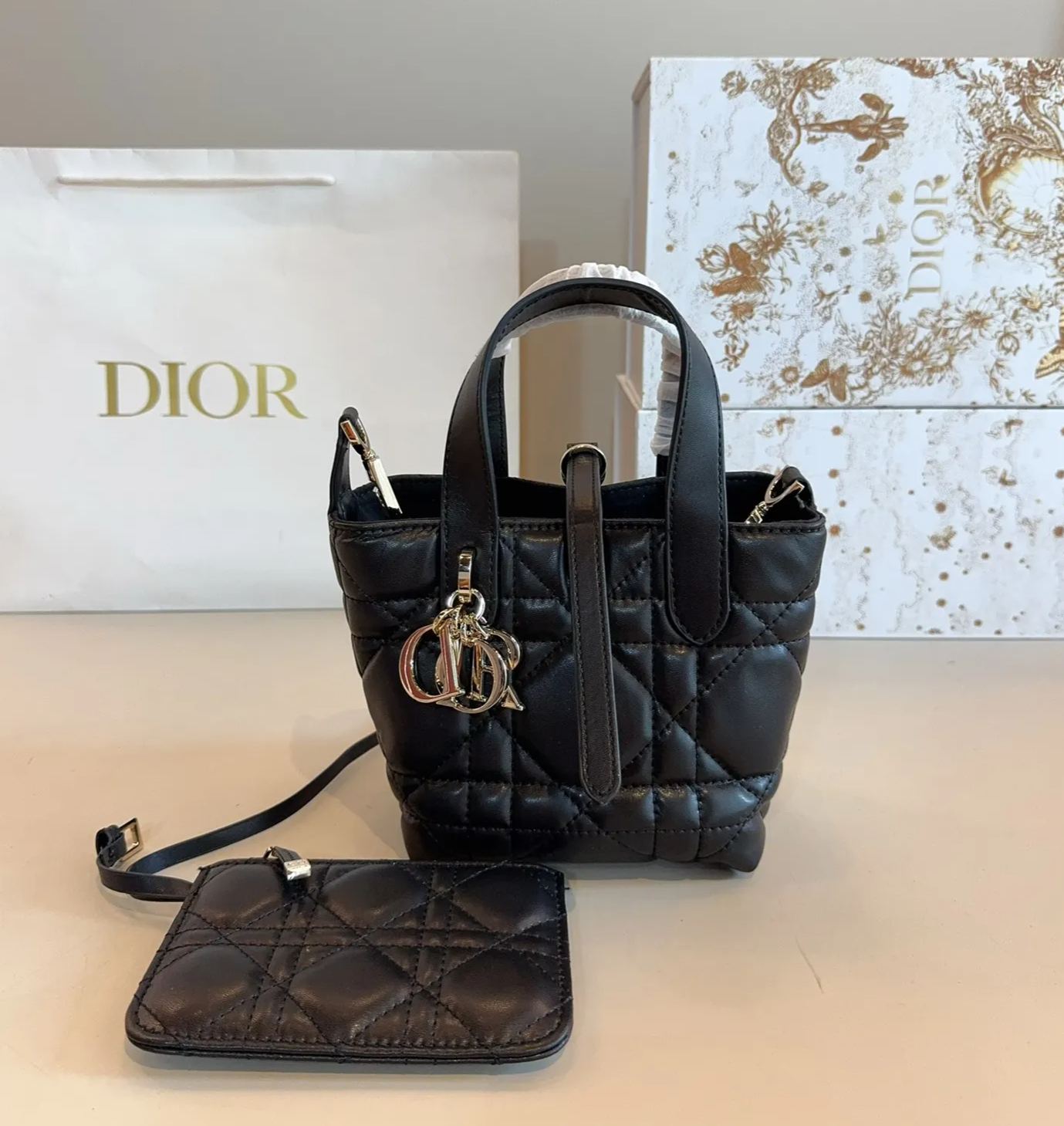 ディオール「Dior」