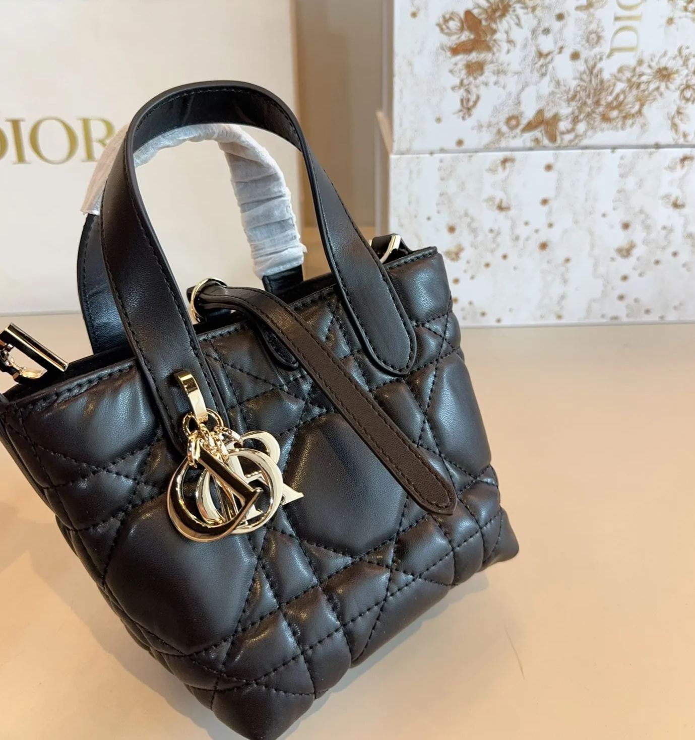 ディオール「Dior」