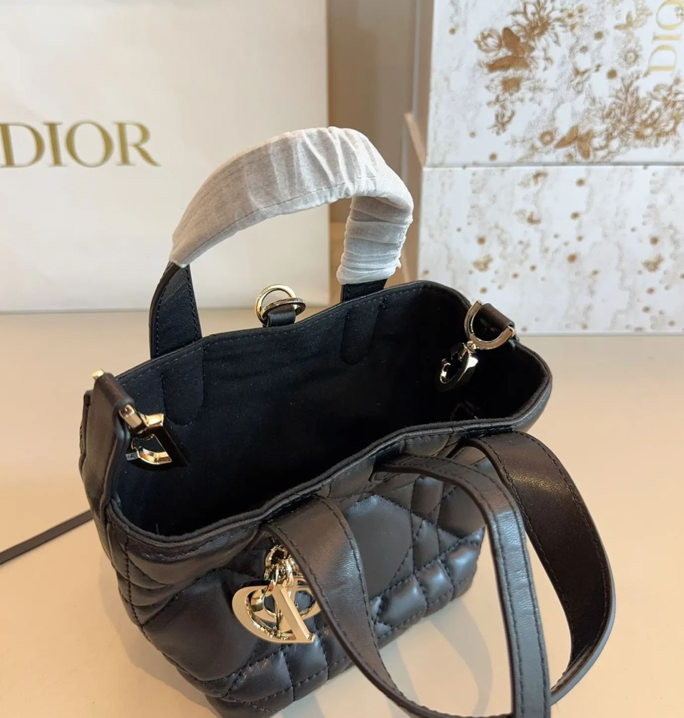 ディオール「Dior」