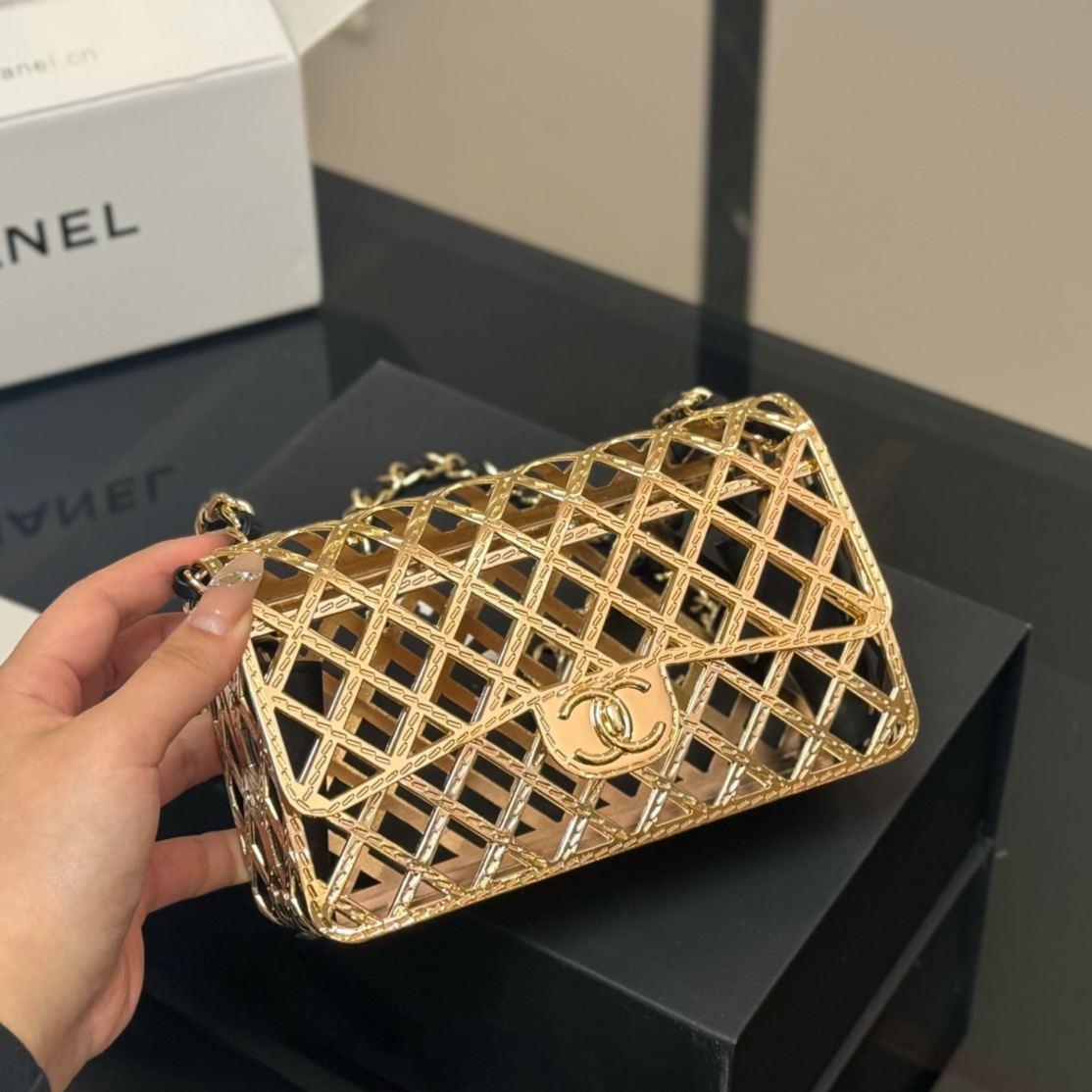 シャネル「Chanel」