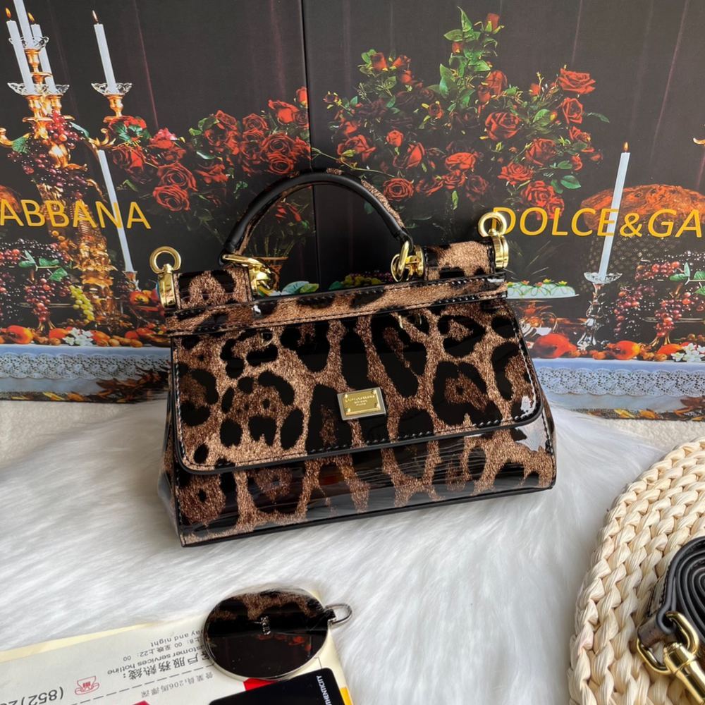 [Copy]ドルチェ・アンド・ガッバーナ「D&G」パウダーピンク チェーン レザートップハンドルバッグ