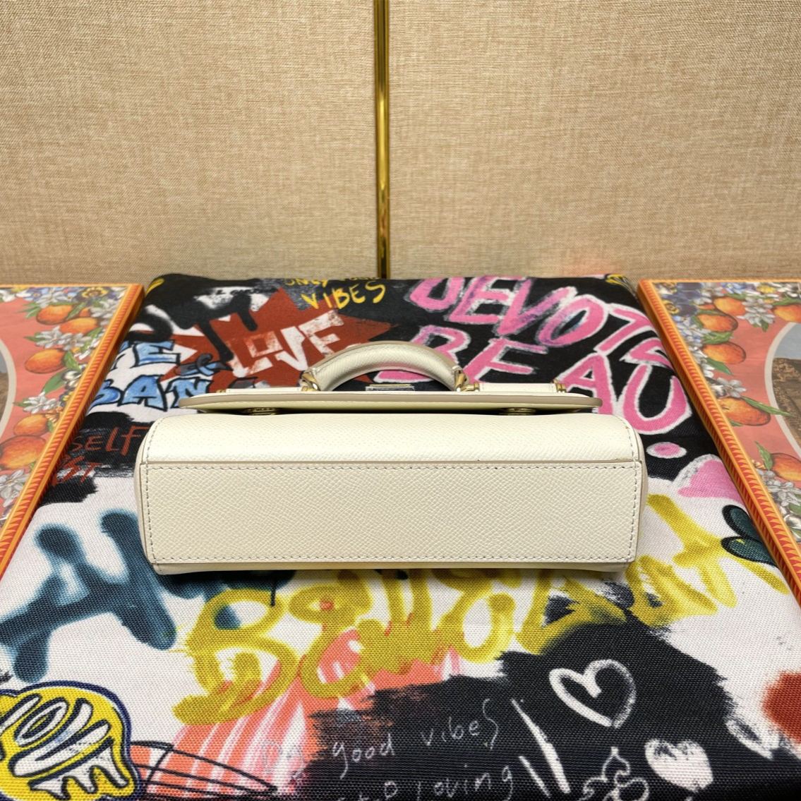 [Copy]ドルチェ・アンド・ガッバーナ「D&G」ラージ ブラック レザートートバッグ