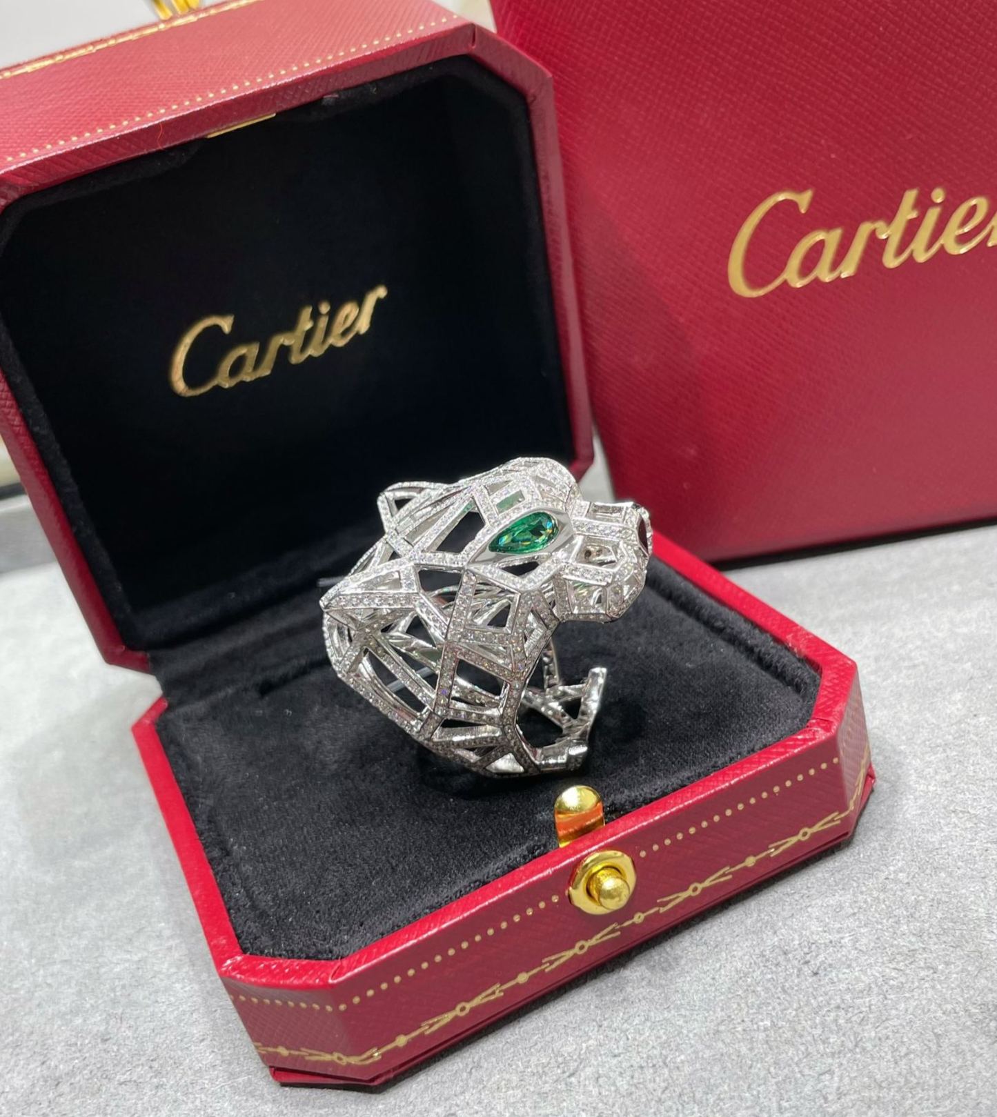 カルティエ「Cartier」