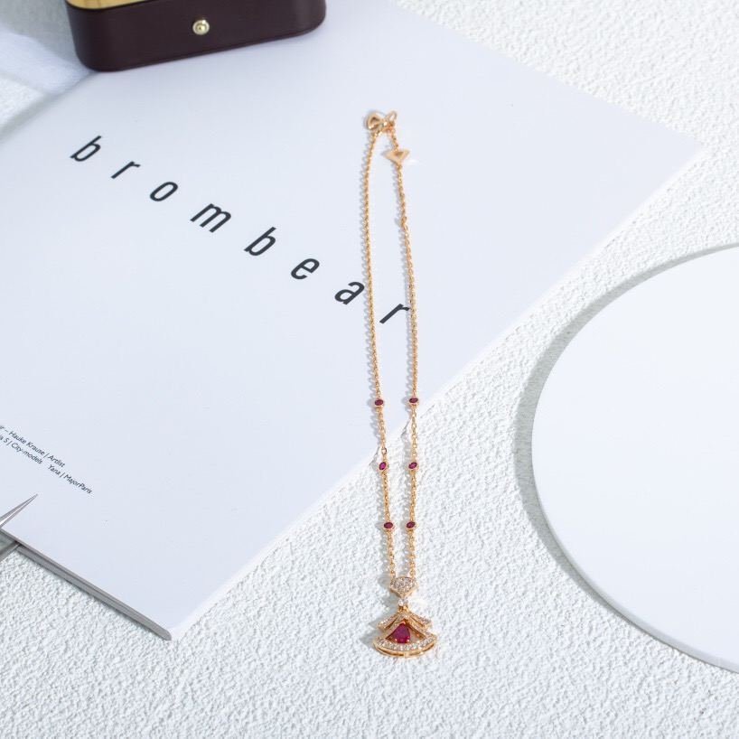 ブルガリ「Bvlgari