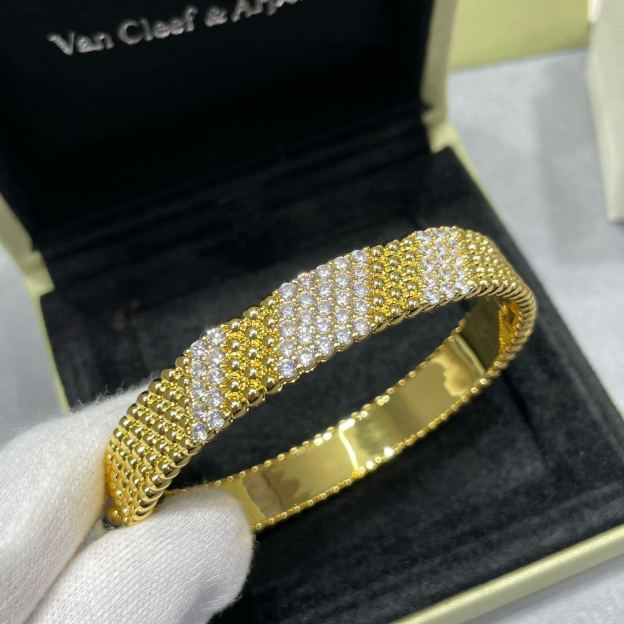 ヴァン クリーフ＆アーペル「Van Cleef & Arpels」