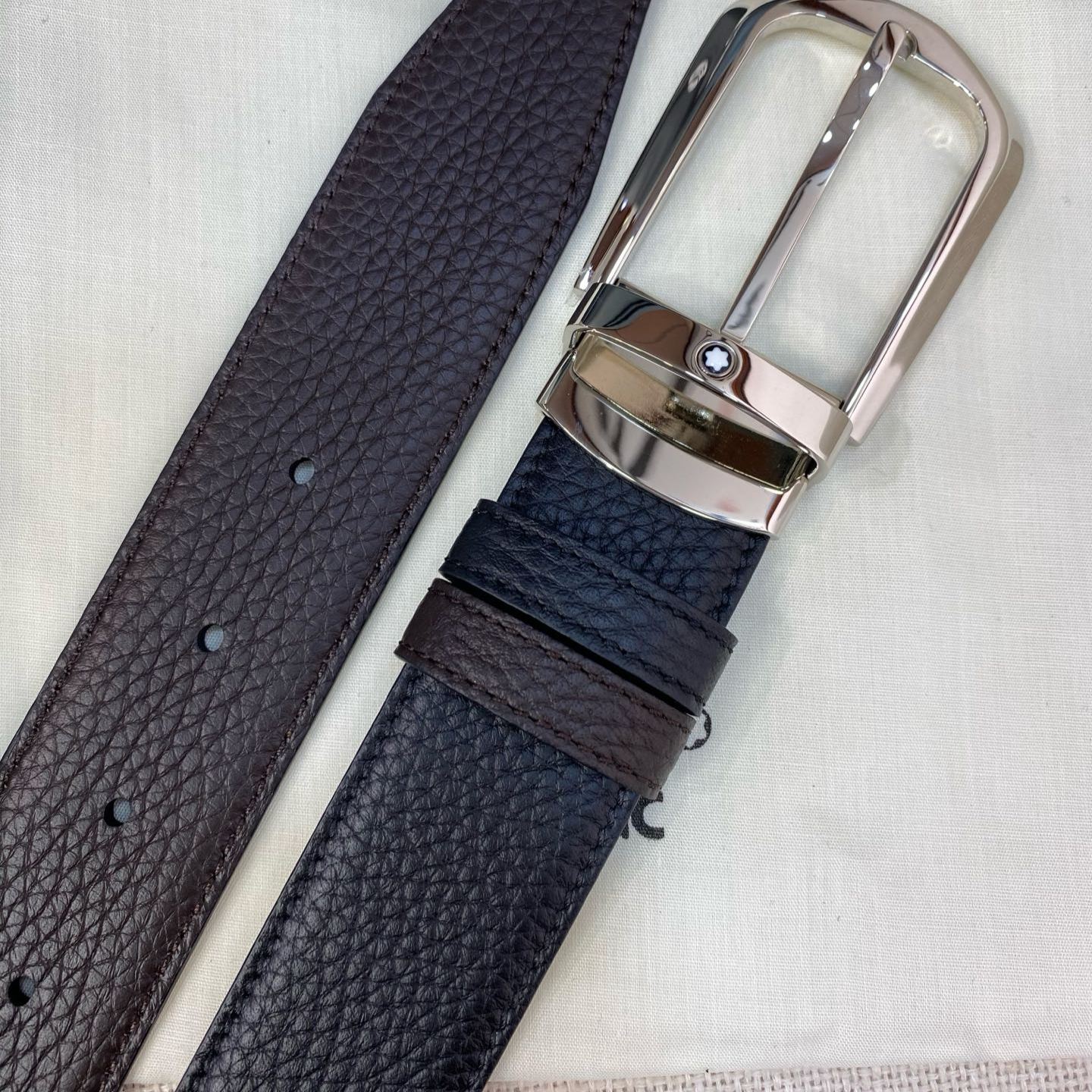 ヴァン クリーフ＆アーペル「Van Cleef & Arpels」クラシックコレクション プレミアムレザー ピンバックルベルト100cm