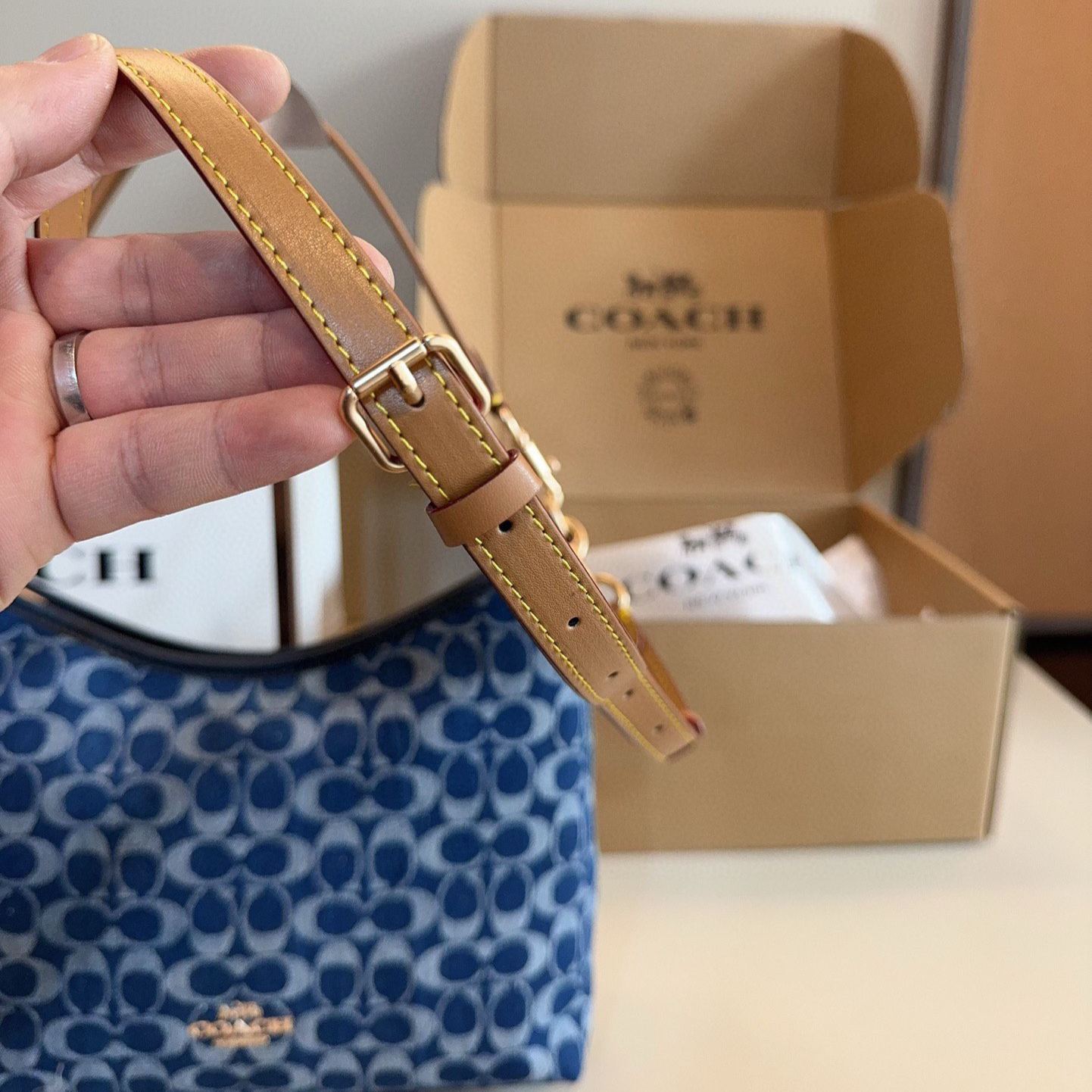 コーチ「Coach」ローレル ショルダー バッグ シグネチャー デニム