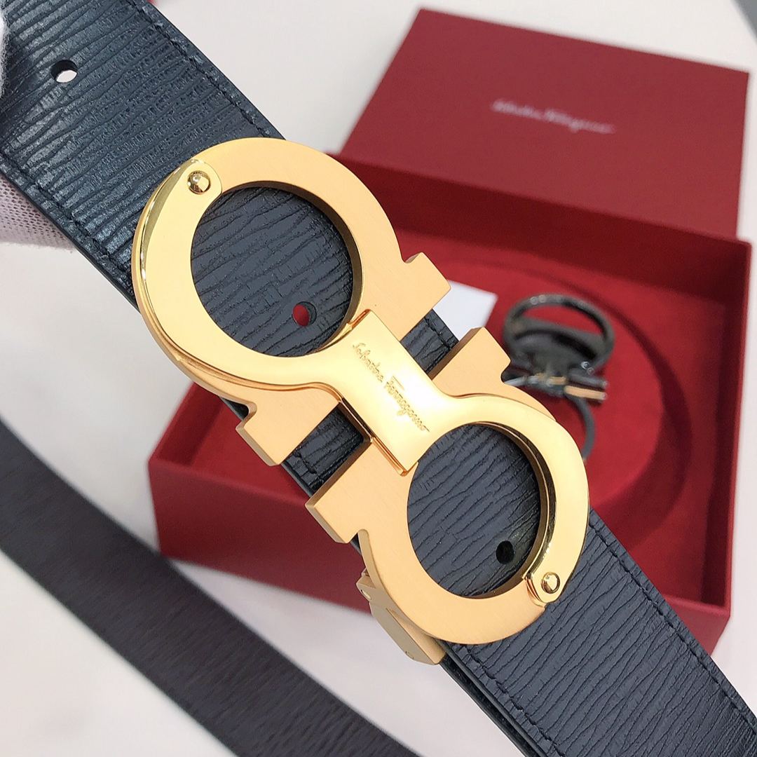 フェラガモ「Ferragamo」リバーシブルベルト「デュアルバックル」