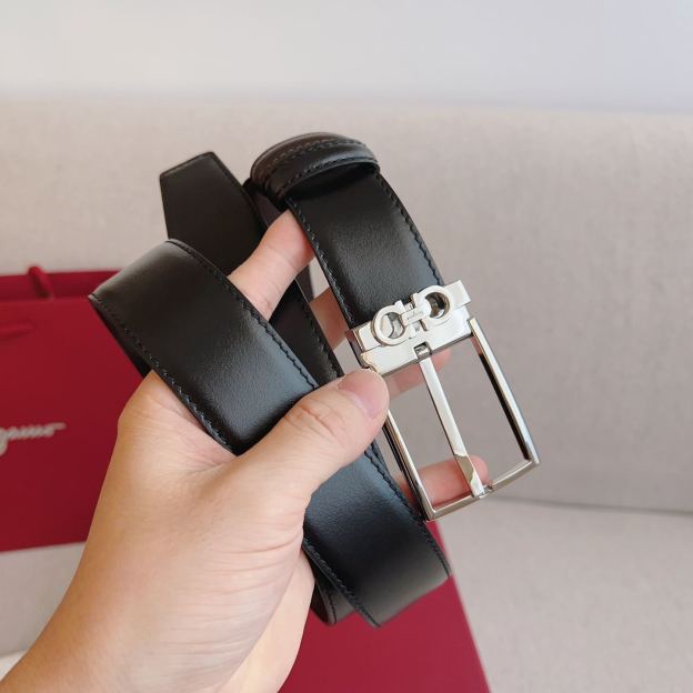 フェラガモ「Ferragamo」リバーシブルベルト