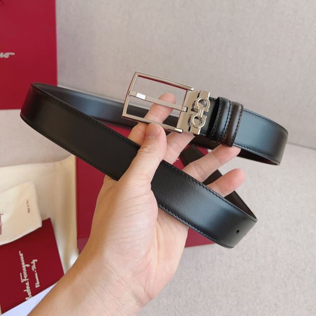 フェラガモ「Ferragamo」リバーシブルベルト