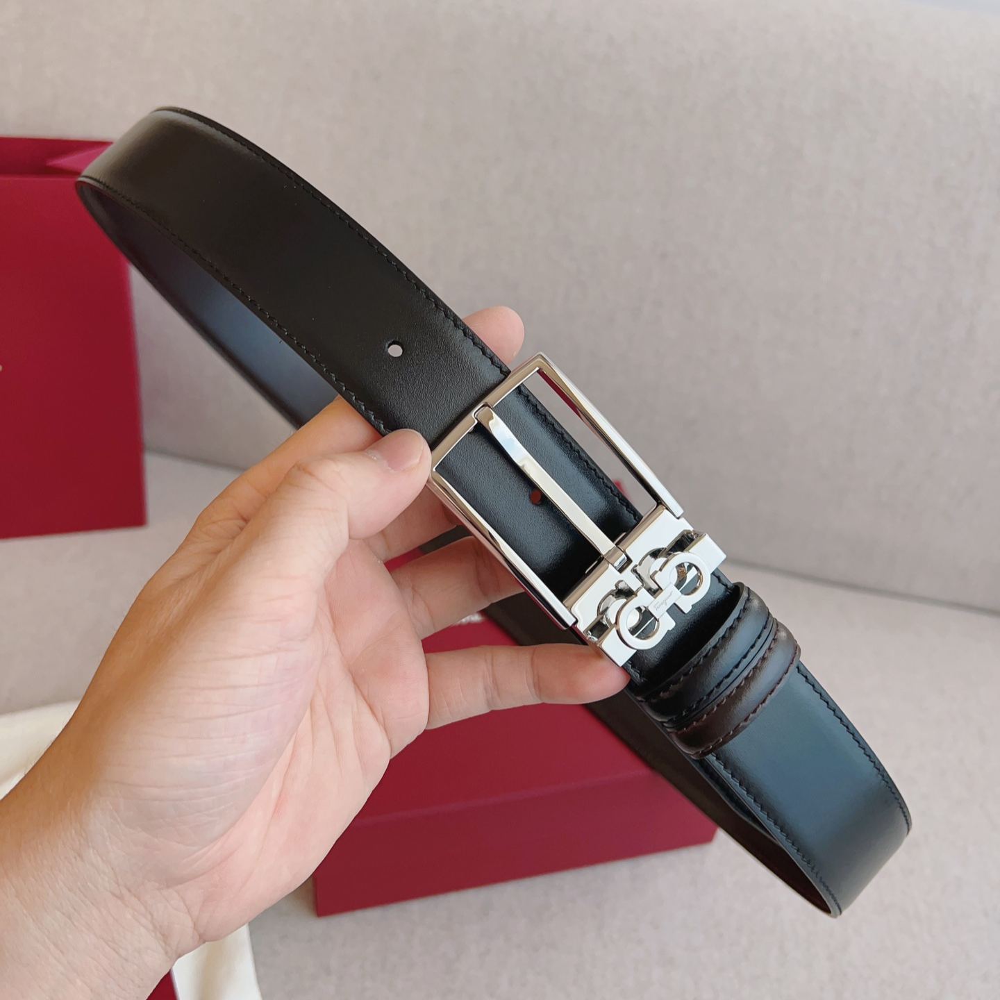 フェラガモ「Ferragamo」リバーシブルベルト