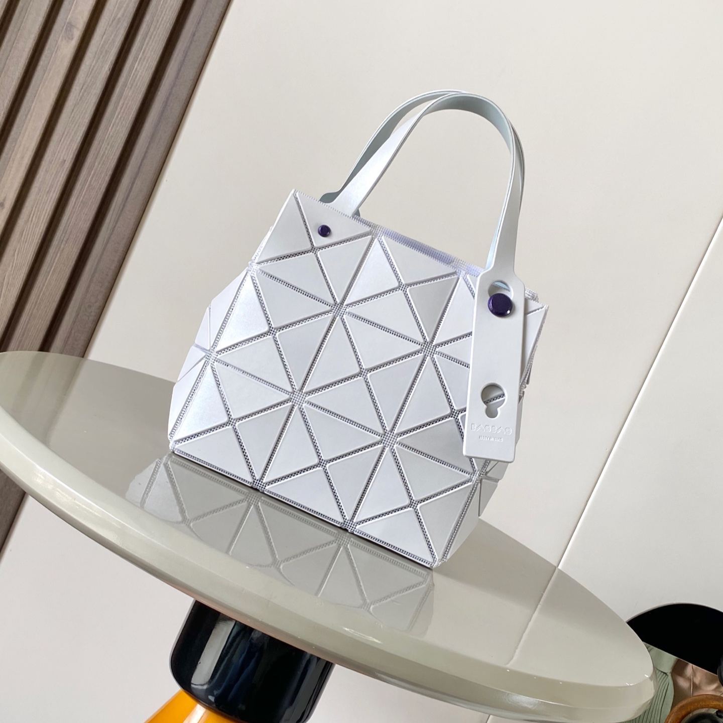 イッセイ・ミヤケ「Issey Miyake」CARAT ダイヤモンドバッグ
