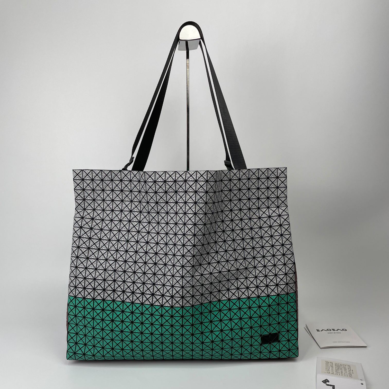 イッセイ・ミヤケ「Issey Miyake」 シリコーン トートバッグ