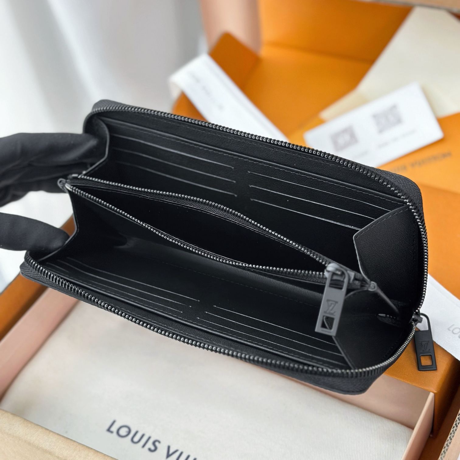 ルイ・ヴィトン ジッピーウォレット･ホリゾンタル