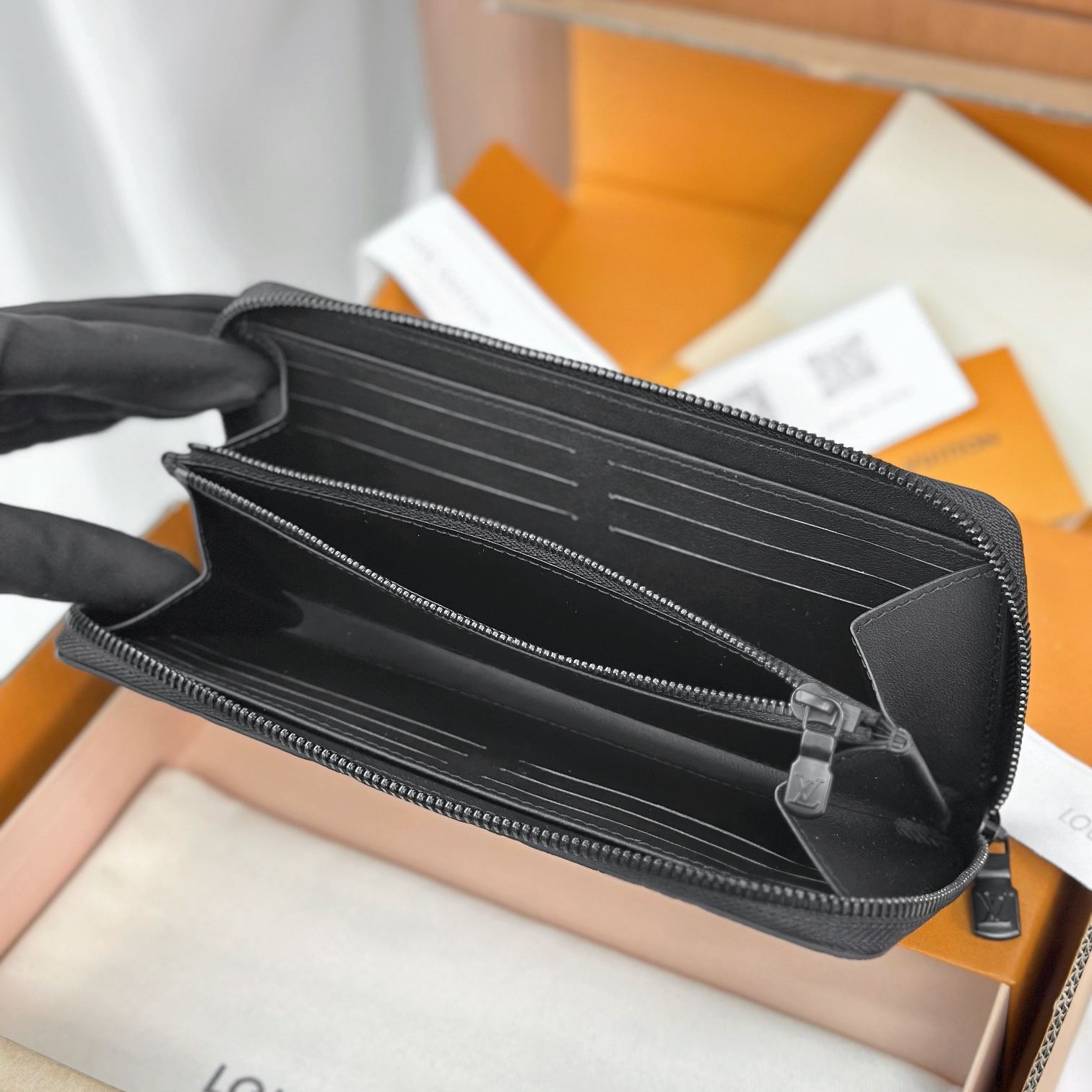 ルイ・ヴィトン ジッピーウォレット･ホリゾンタル