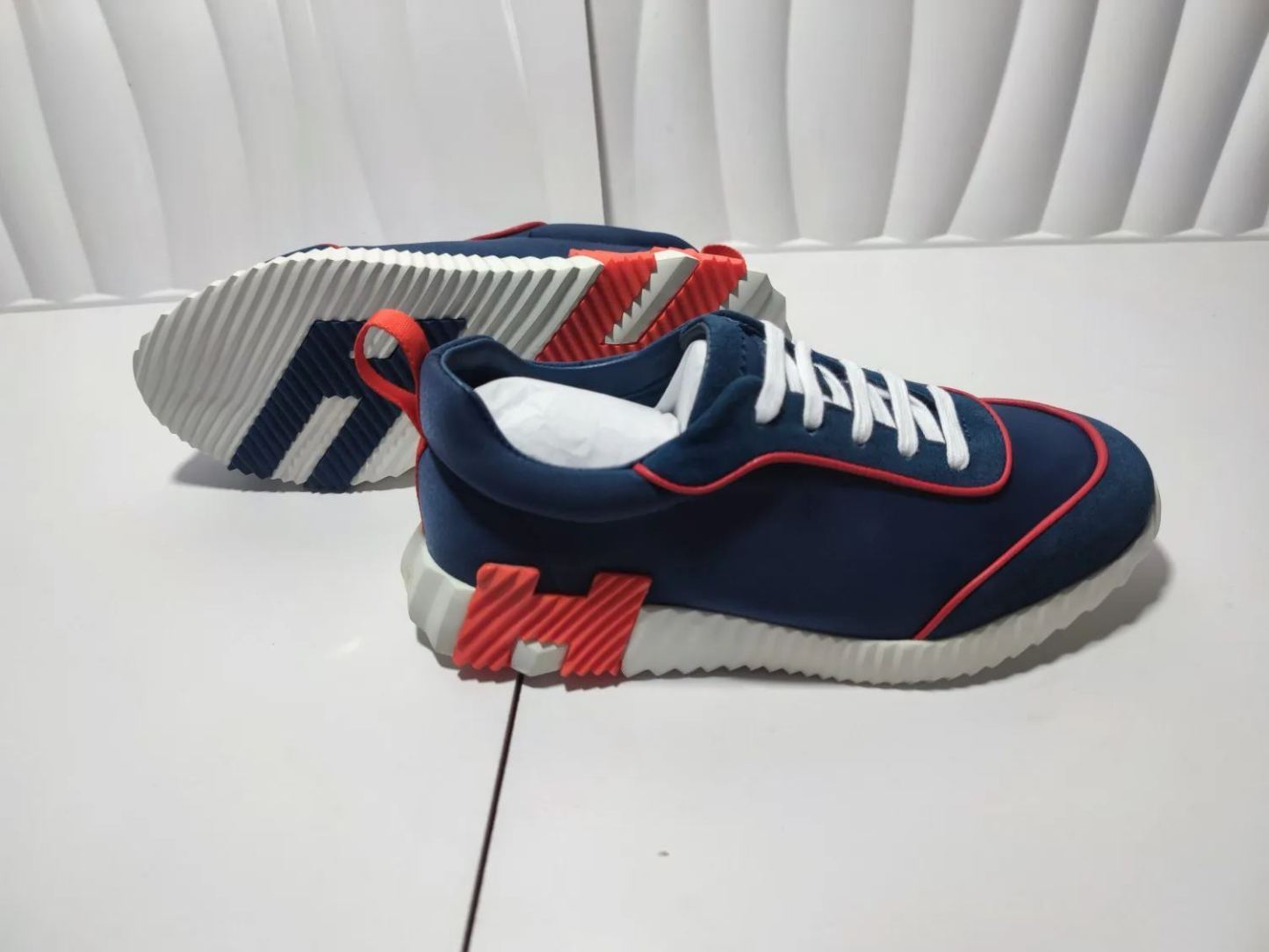 エルメス［Hermès］テックフュージョン スニーカー