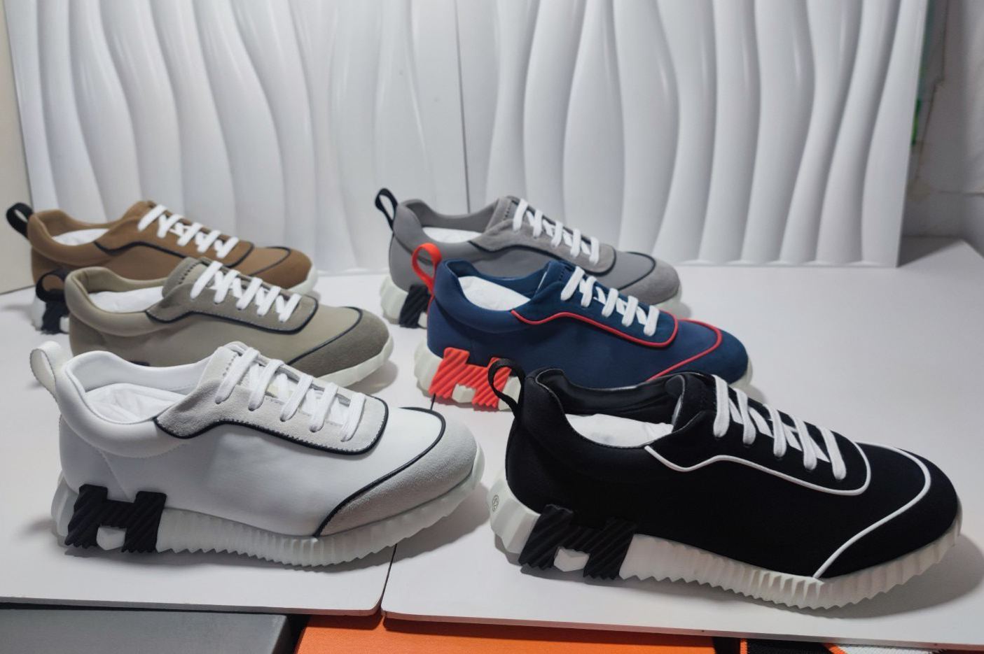 エルメス［Hermès］テックフュージョン スニーカー