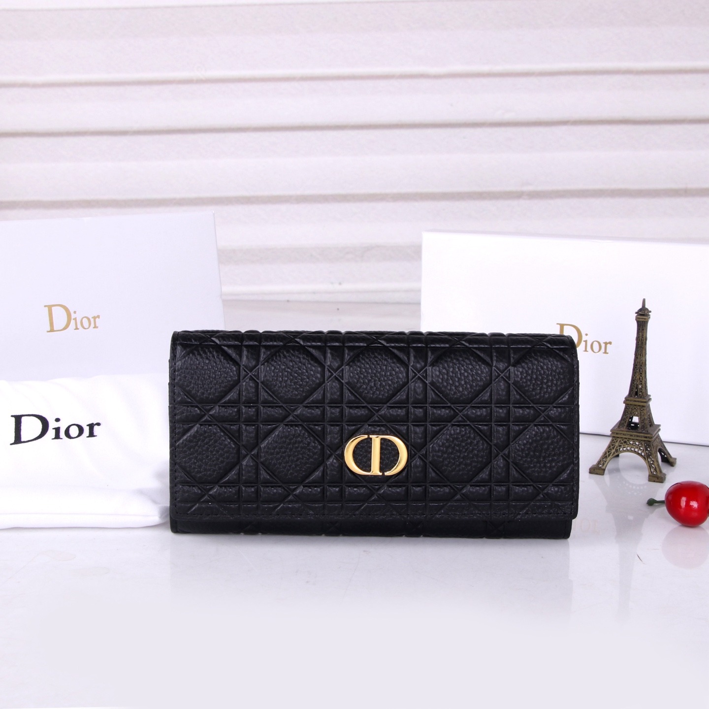 ディオール「Dior」Caro Orchid ロングウォレット