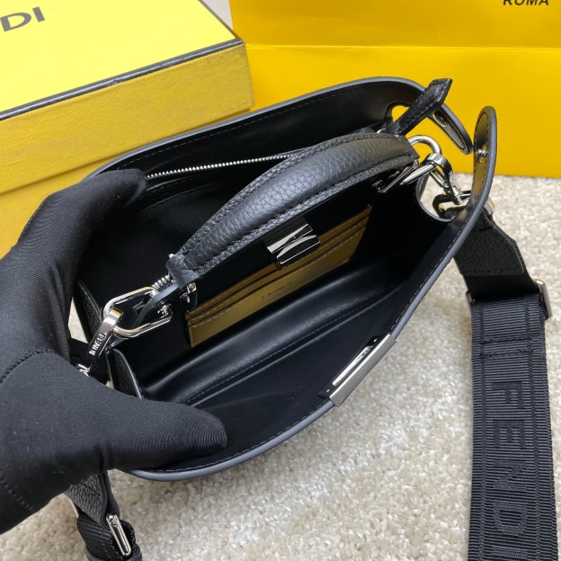 フェンディ「Fendi」高級メンズショルダーバッグイタリアハンドバッグ