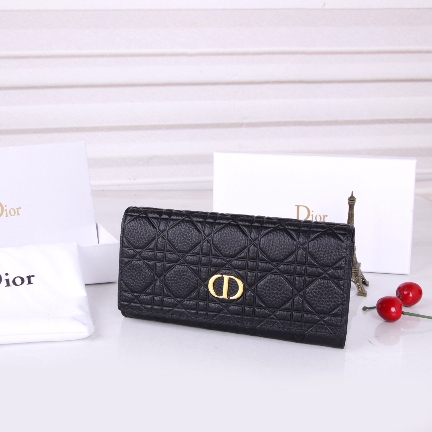 ディオール「Dior」Caro Orchid ロングウォレット