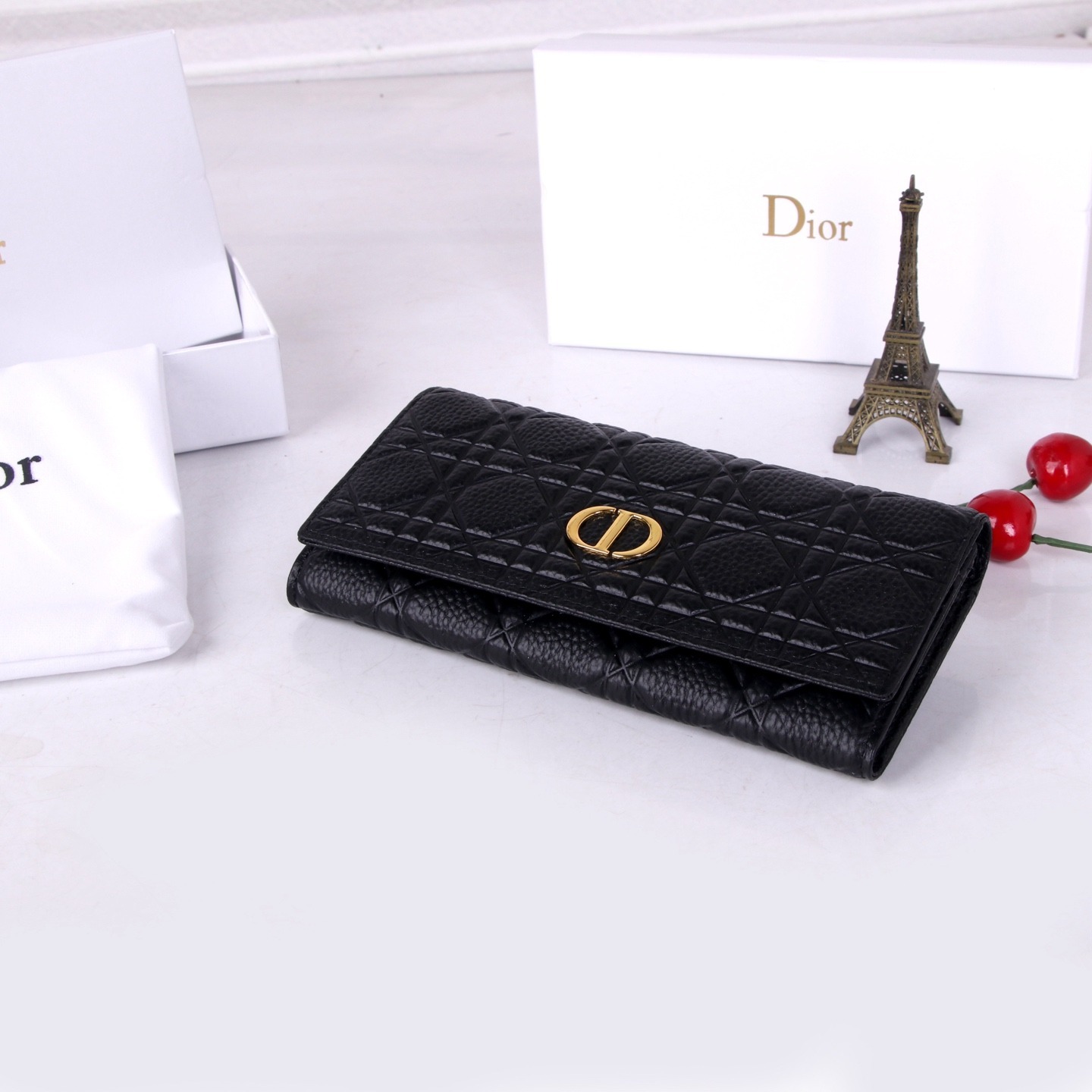 ディオール「Dior」Caro Orchid ロングウォレット