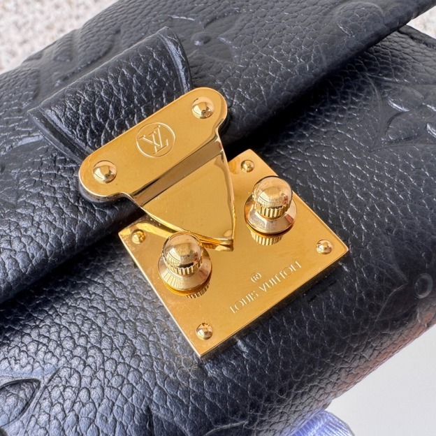 ルイ・ヴィトン「Louis Vuitton」ポルトフォイユ･パイロット