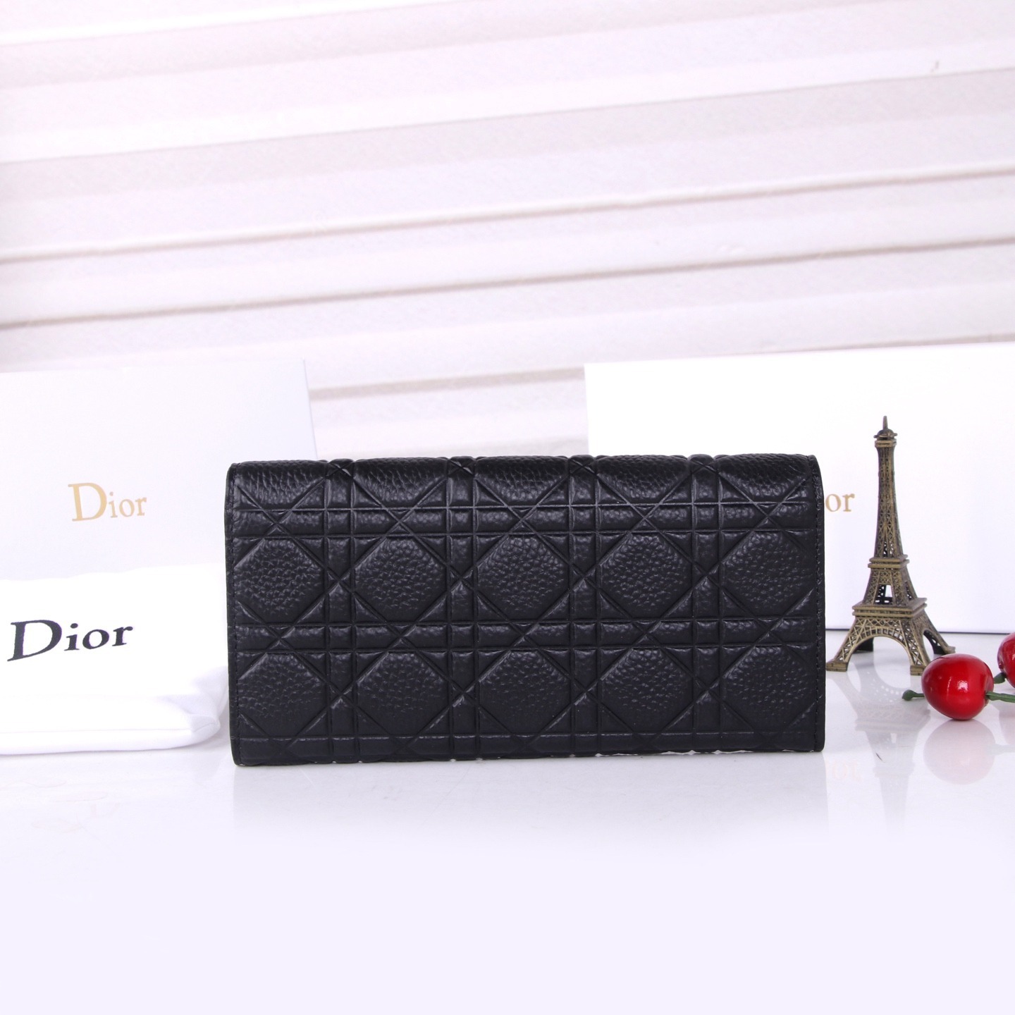 ディオール「Dior」Caro Orchid ロングウォレット