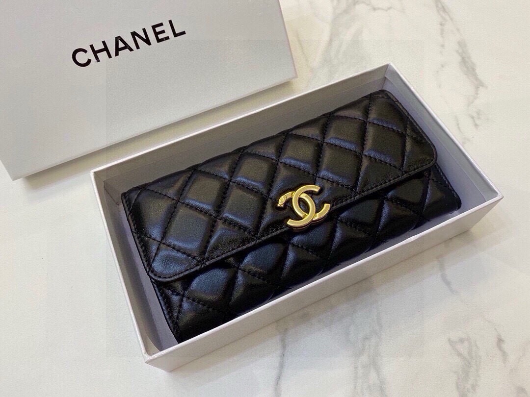 シャネル(Chanel) ラムスキン フラップ ウォレット 財布