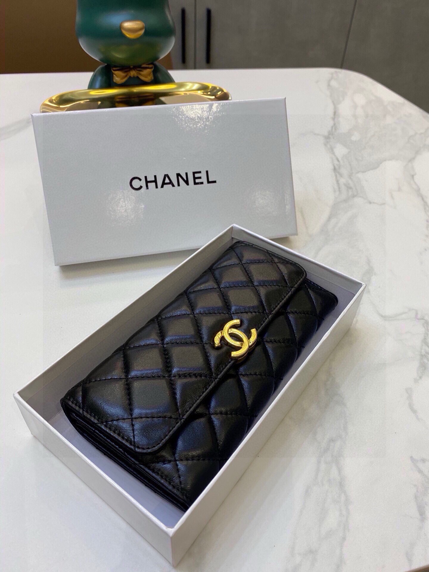 シャネル(Chanel) ラムスキン フラップ ウォレット 財布