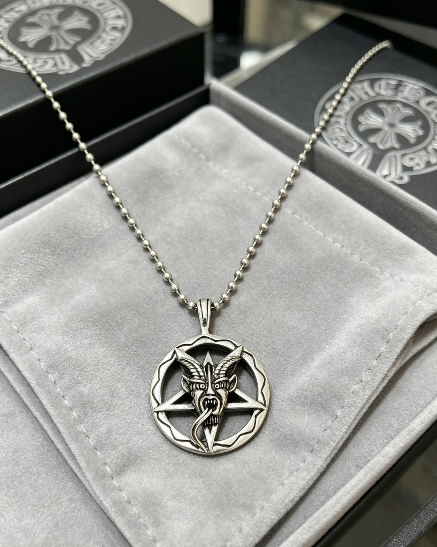 クロムハーツ「Chrome Hearts」チャームペンダント 2026