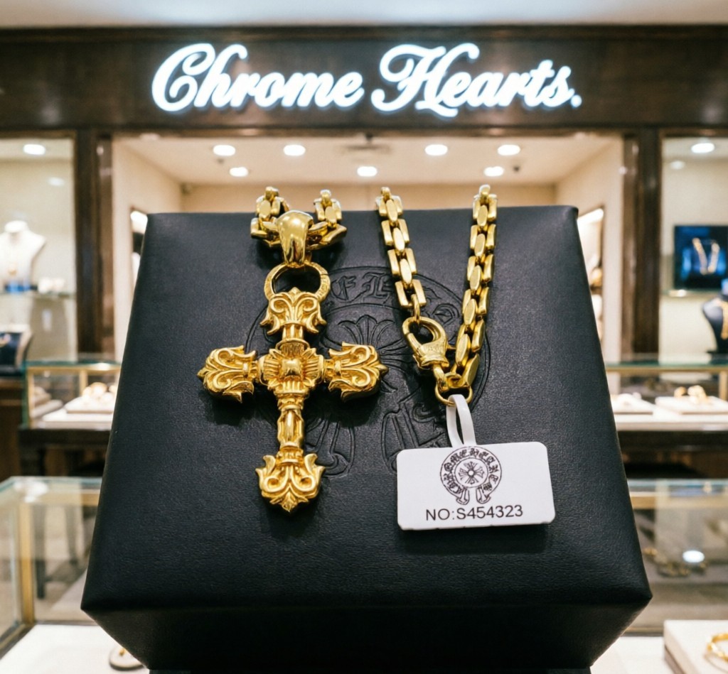 クロムハーツ「Chrome Hearts」チャームペンダント 2026