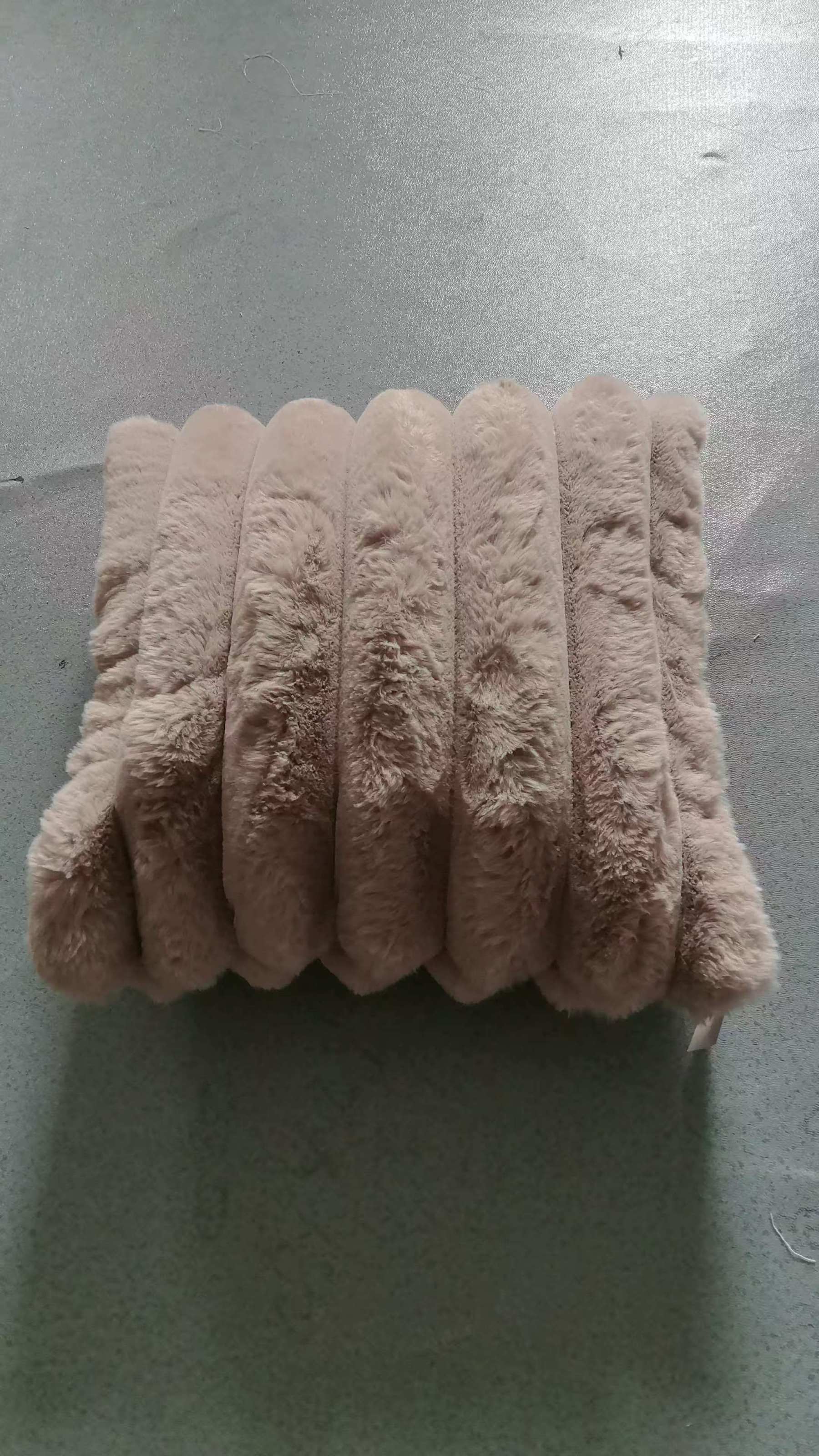 HOUZE - Momo Cushions Ribbed Series