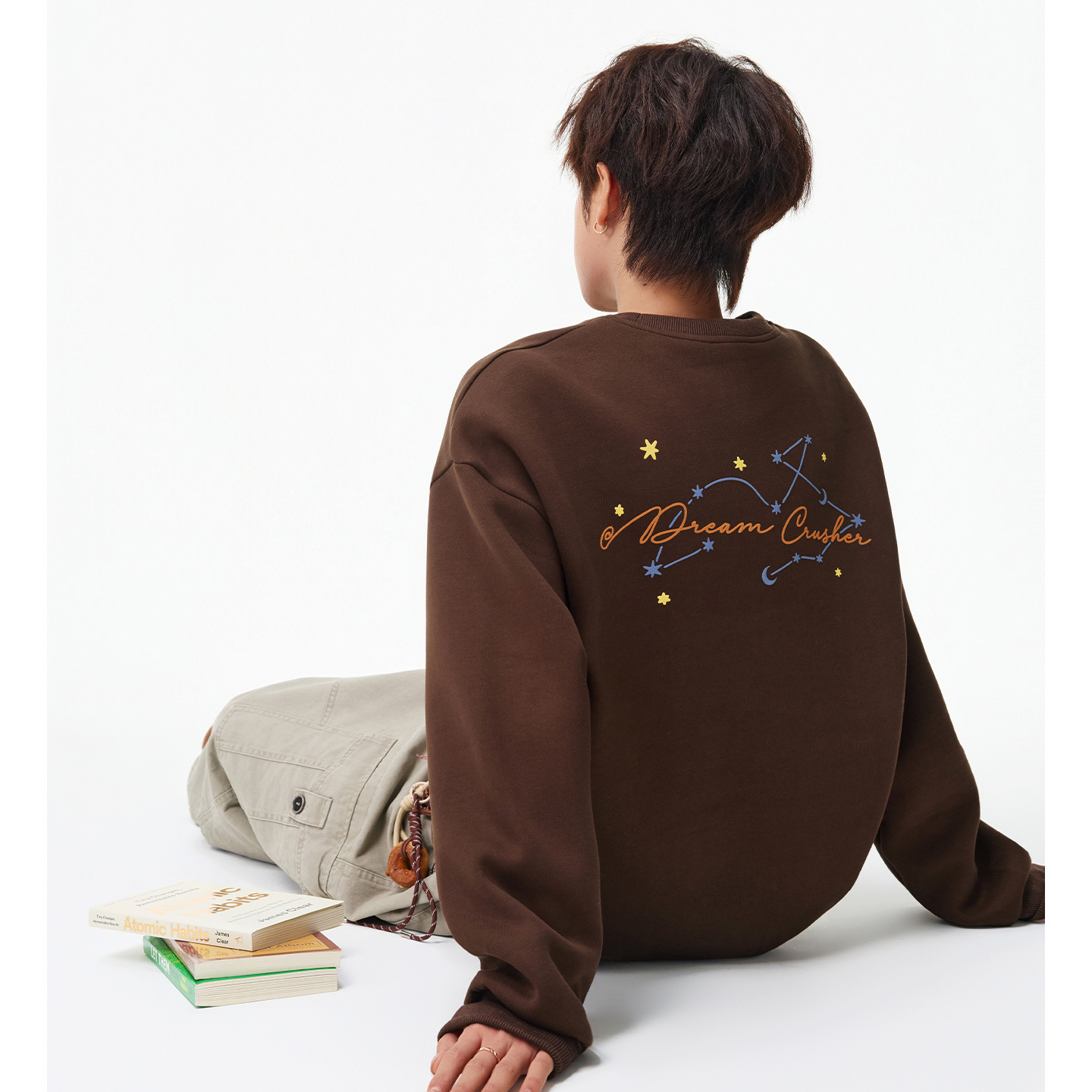 雙色字母刺繡圓領衛衣｜男士寬鬆版型厚實面料