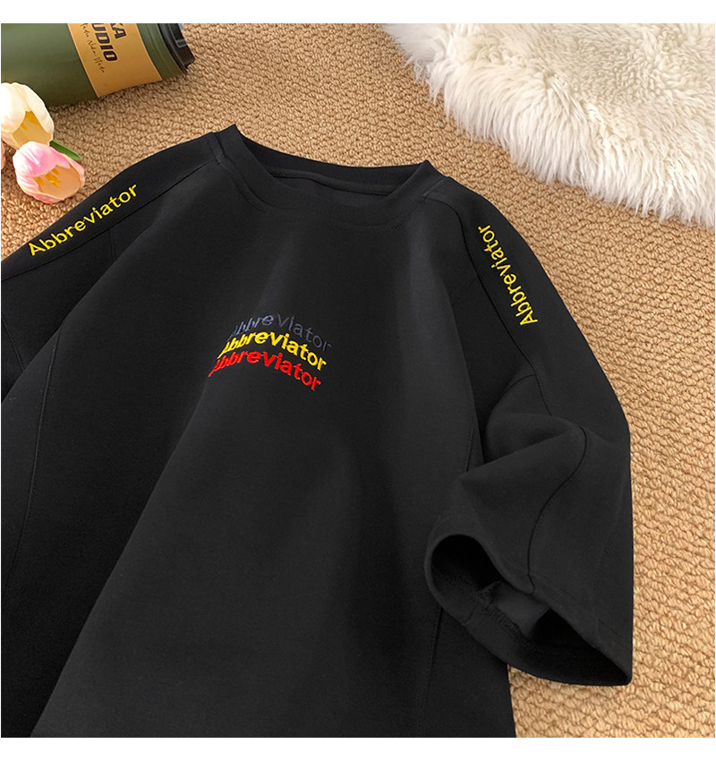 美式潮牌圓領白花灰刺繡短袖 T 恤