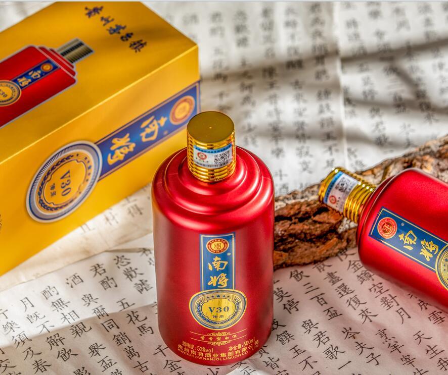NANJOL V30  Alcohol Content:  53%vol  Fragrance Type:  Maotai-Flavor  Specification：  500ML  Place of Origin:  Kweichow Moutai Town