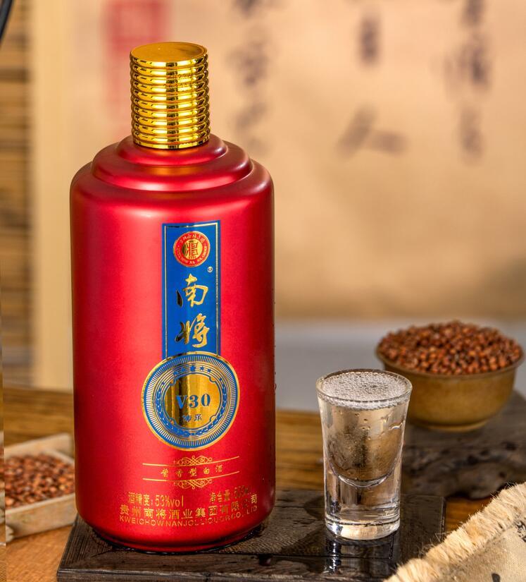 NANJOL V30  Alcohol Content:  53%vol  Fragrance Type:  Maotai-Flavor  Specification：  500ML  Place of Origin:  Kweichow Moutai Town