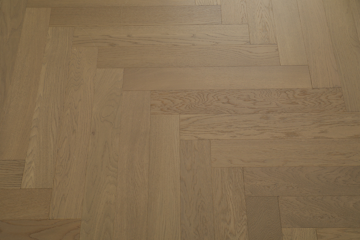 ARS607 brushed oak herringbone parquet flooring