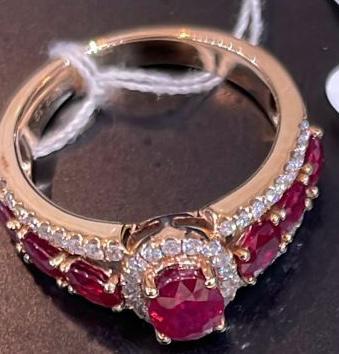 D9 Ruby Diamond Ring