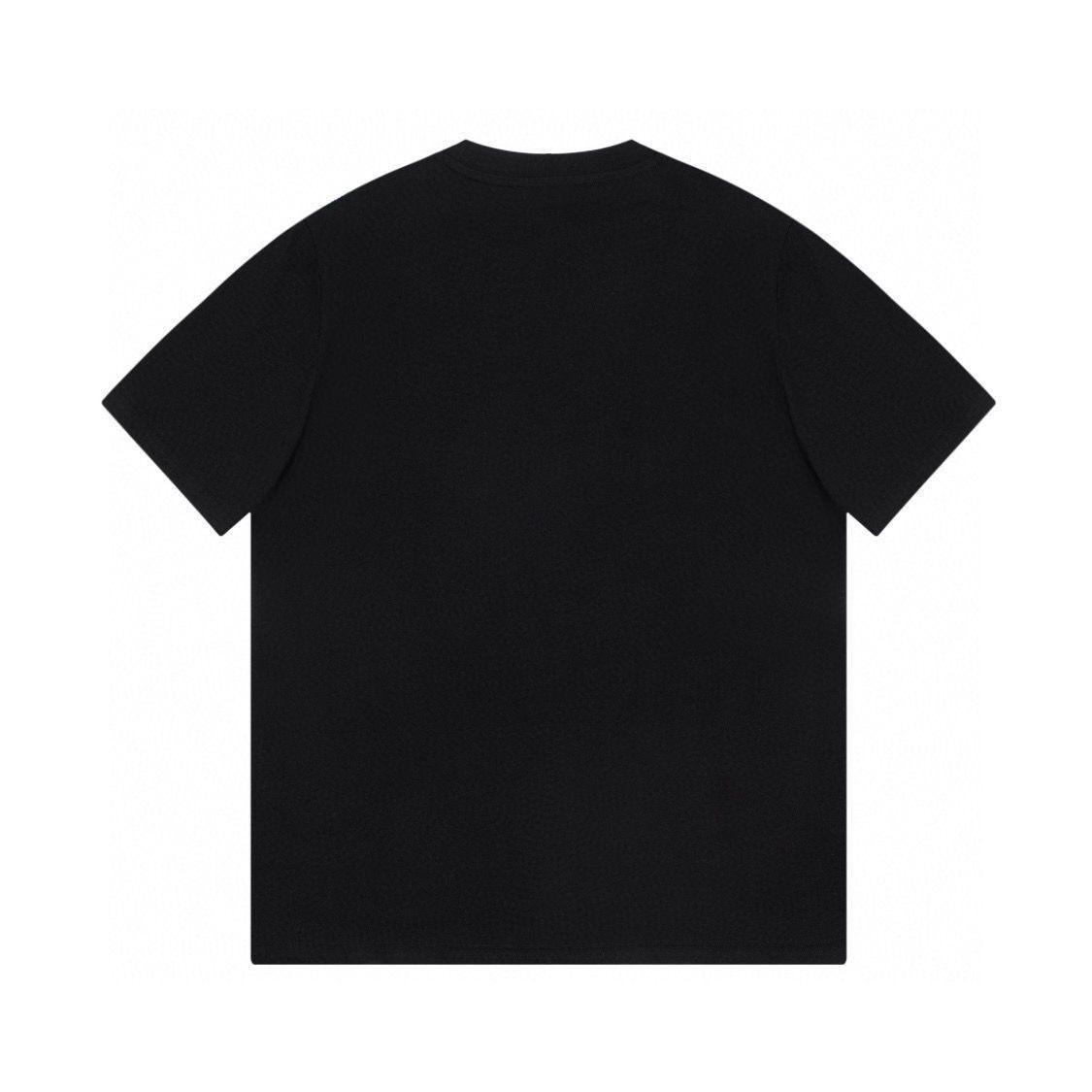 【BURBERRY 公式旗艦店】バーバリー Tシャツ ご好評に付き再入荷！