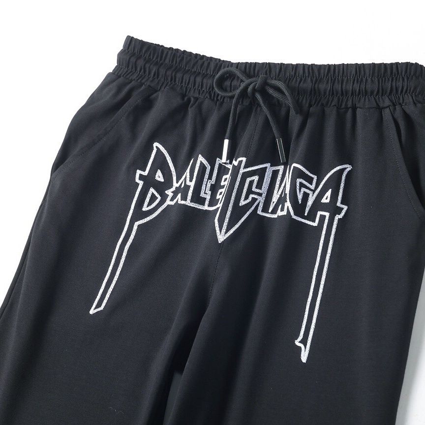 【BALENCIAGA公式旗艦店】 半袖ショートパンツスーツ ご好評に付き再入荷！