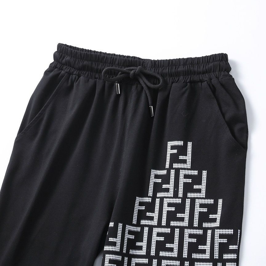 【FENDI公式旗艦店】 半袖ショートパンツスーツ ご好評に付き再入荷！