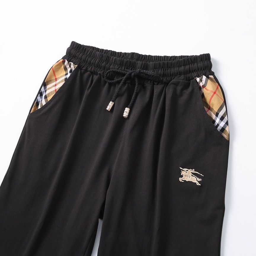 【BURBERRY公式旗艦店】 半袖ショートパンツスーツ ご好評に付き再入荷！