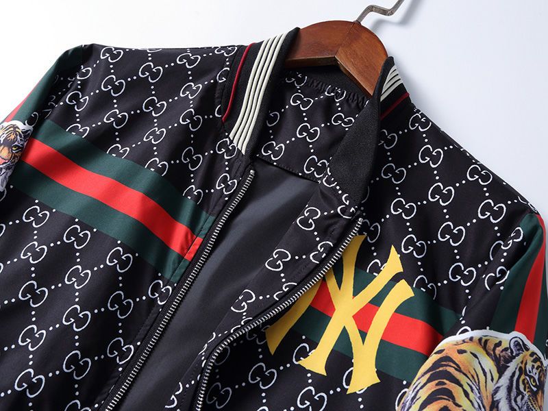 【GUCCI 旗艦店】（グッチ） ジャケット、ご好評に付き再入荷！！