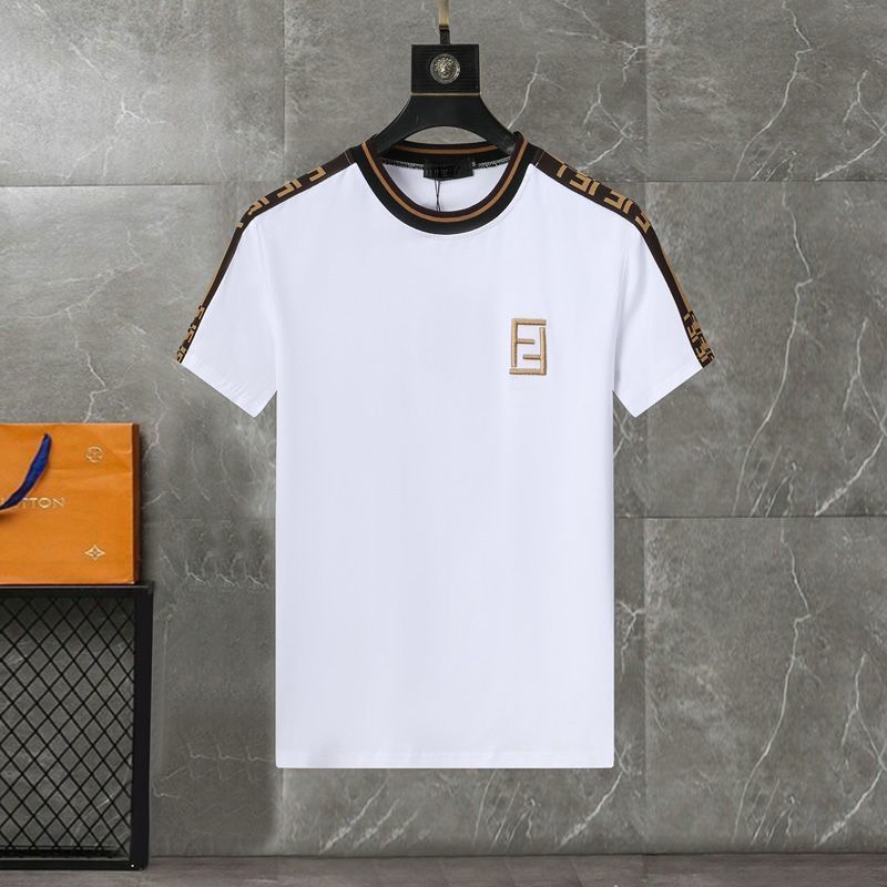 【FENDI公式旗艦店】 半袖ショートパンツスーツ ご好評に付き再入荷！