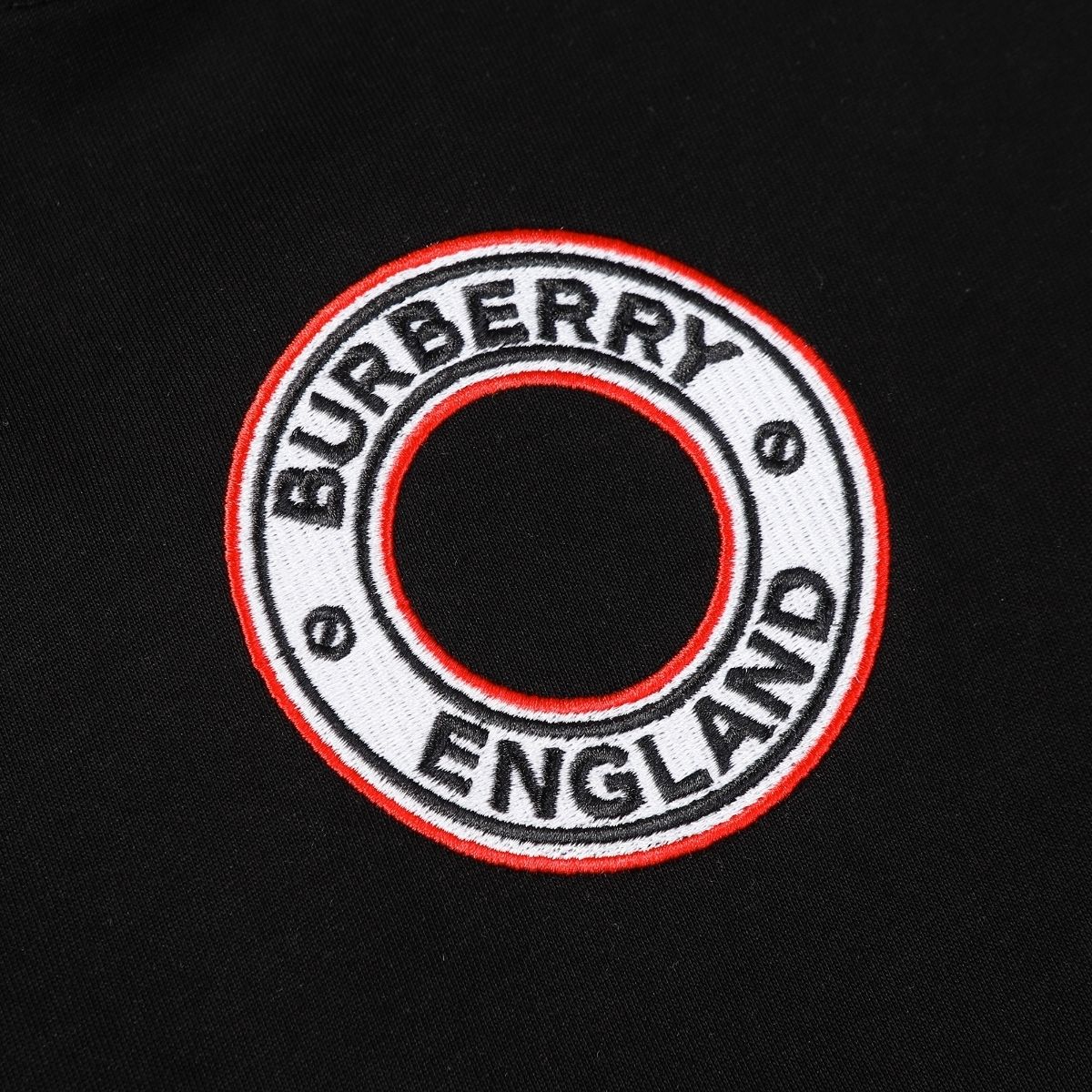 【BURBERRY 公式旗艦店】バーバリー Tシャツ ご好評に付き再入荷！