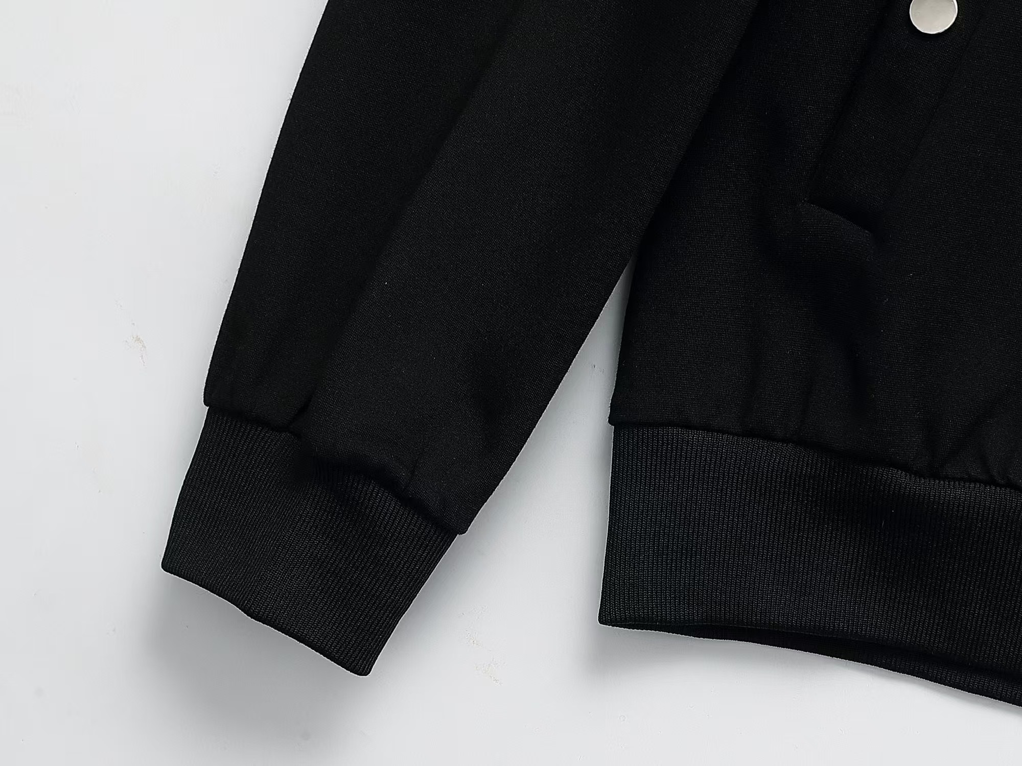 【MONCLER 公式旗艦店】モンクレール☆二点セット☆ご好評に付き再入荷！
