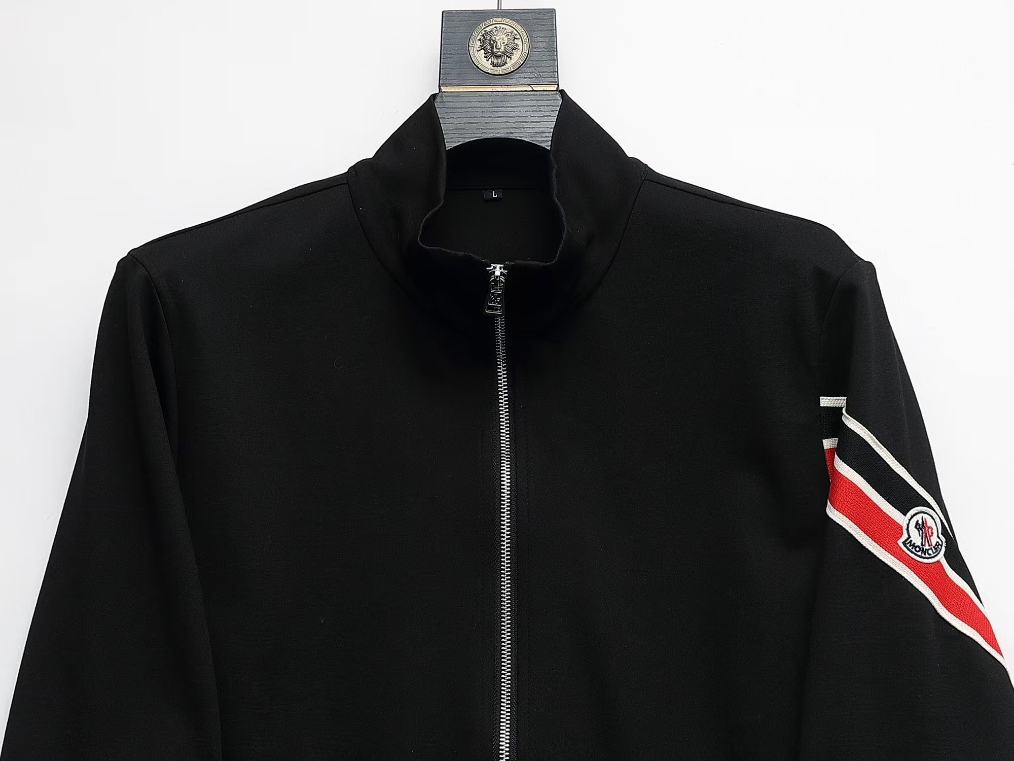【MONCLER 公式旗艦店】モンクレール☆二点セット☆ご好評に付き再入荷！