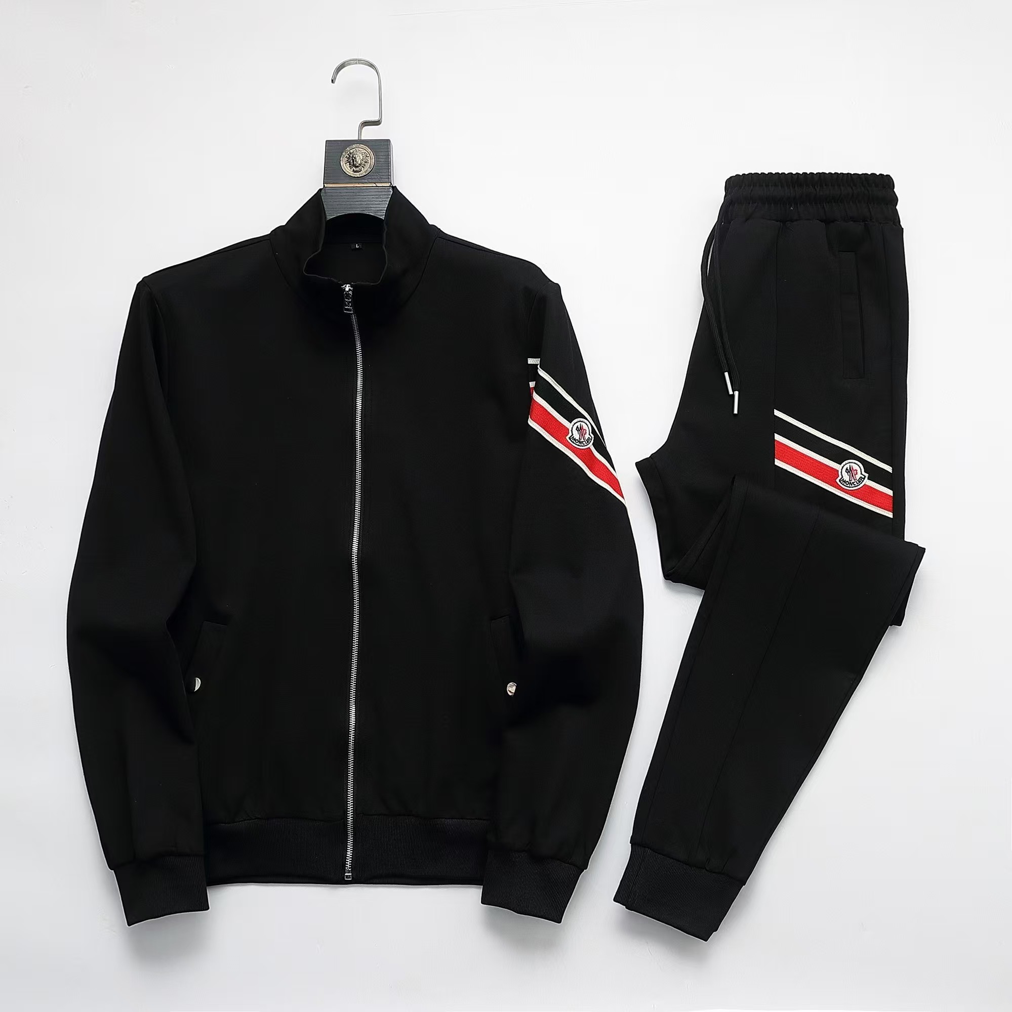【MONCLER 公式旗艦店】モンクレール☆二点セット☆ご好評に付き再入荷！