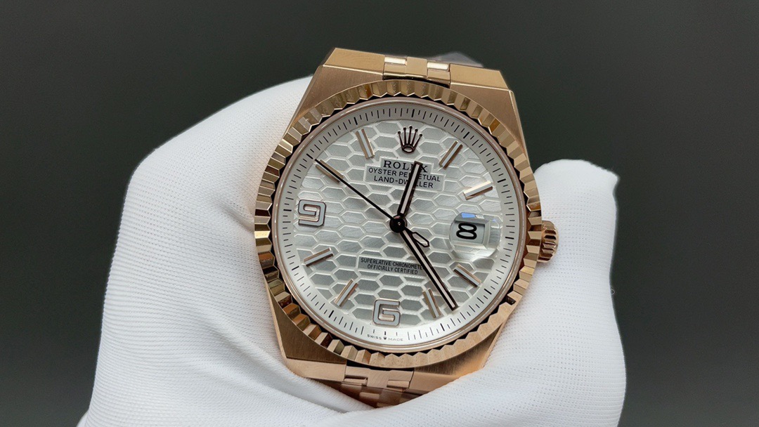 NEW 2025 ロレックス（スイスの腕時計ブランド）Rolex  Land-Dweller 40mm機械式時計