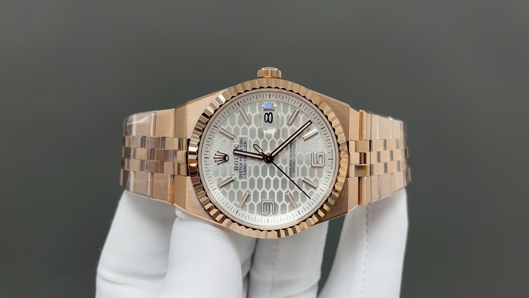 NEW 2025 ロレックス（スイスの腕時計ブランド）Rolex  Land-Dweller 40mm機械式時計